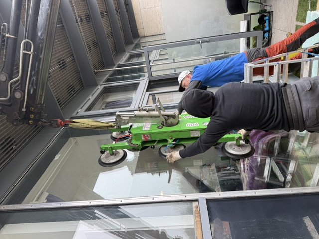 About Tooting Glazing
